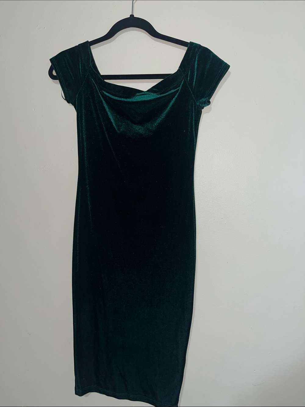 Windsor Emerald Green Velvet Cowl Midi Dress